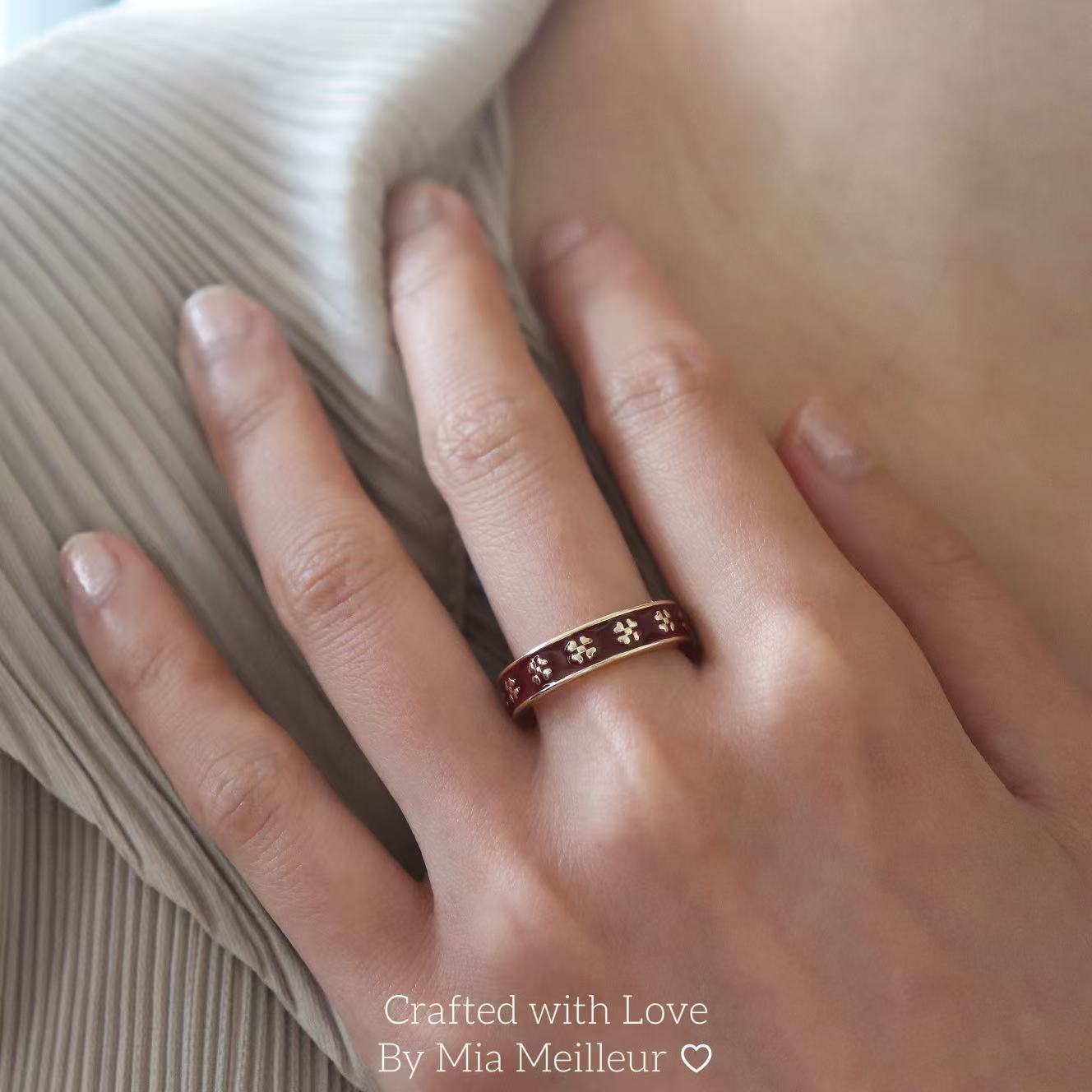 Vintage Floral Band Ring, Deep Burgundy Red Open Ring MR163