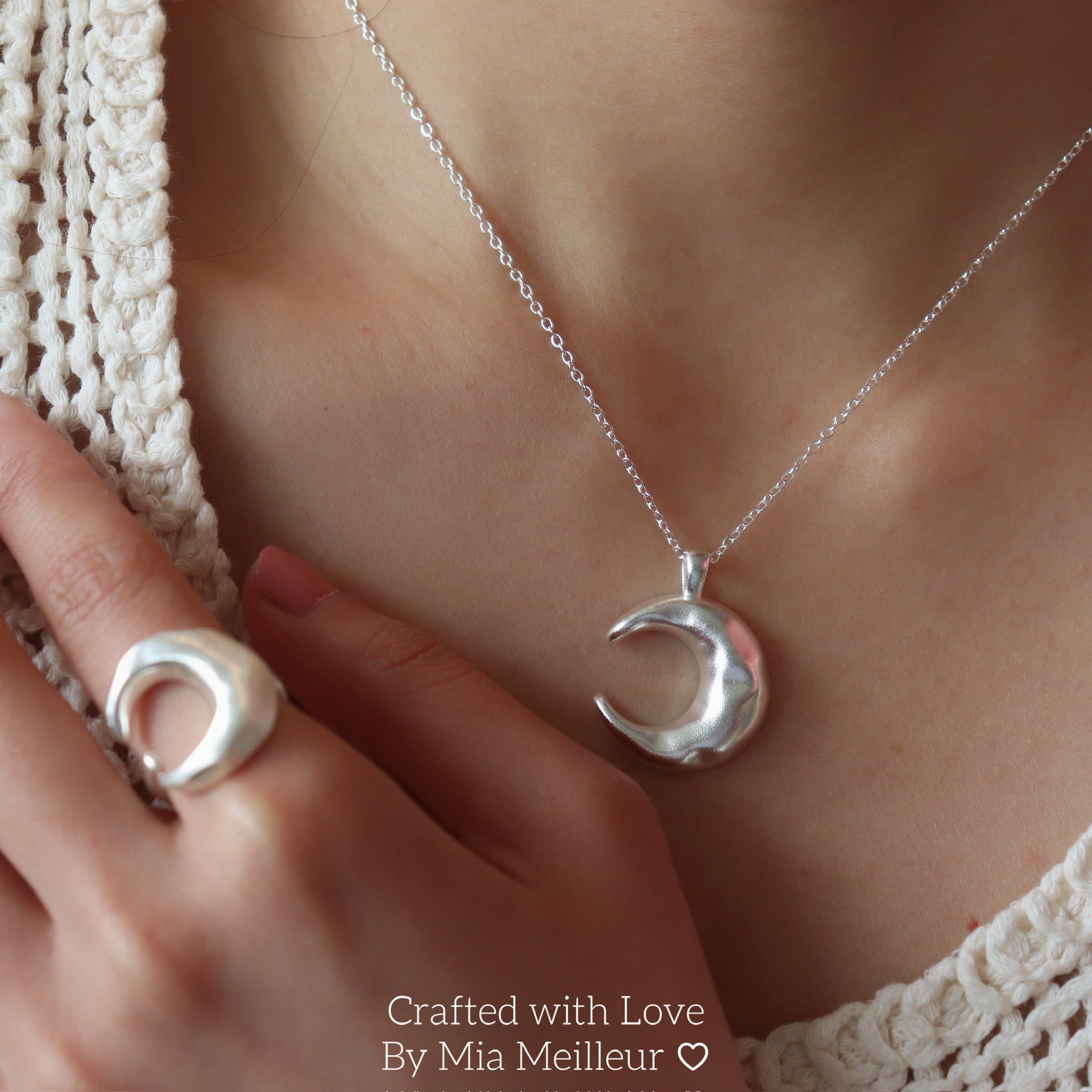 S925 Crescent Moon Necklace