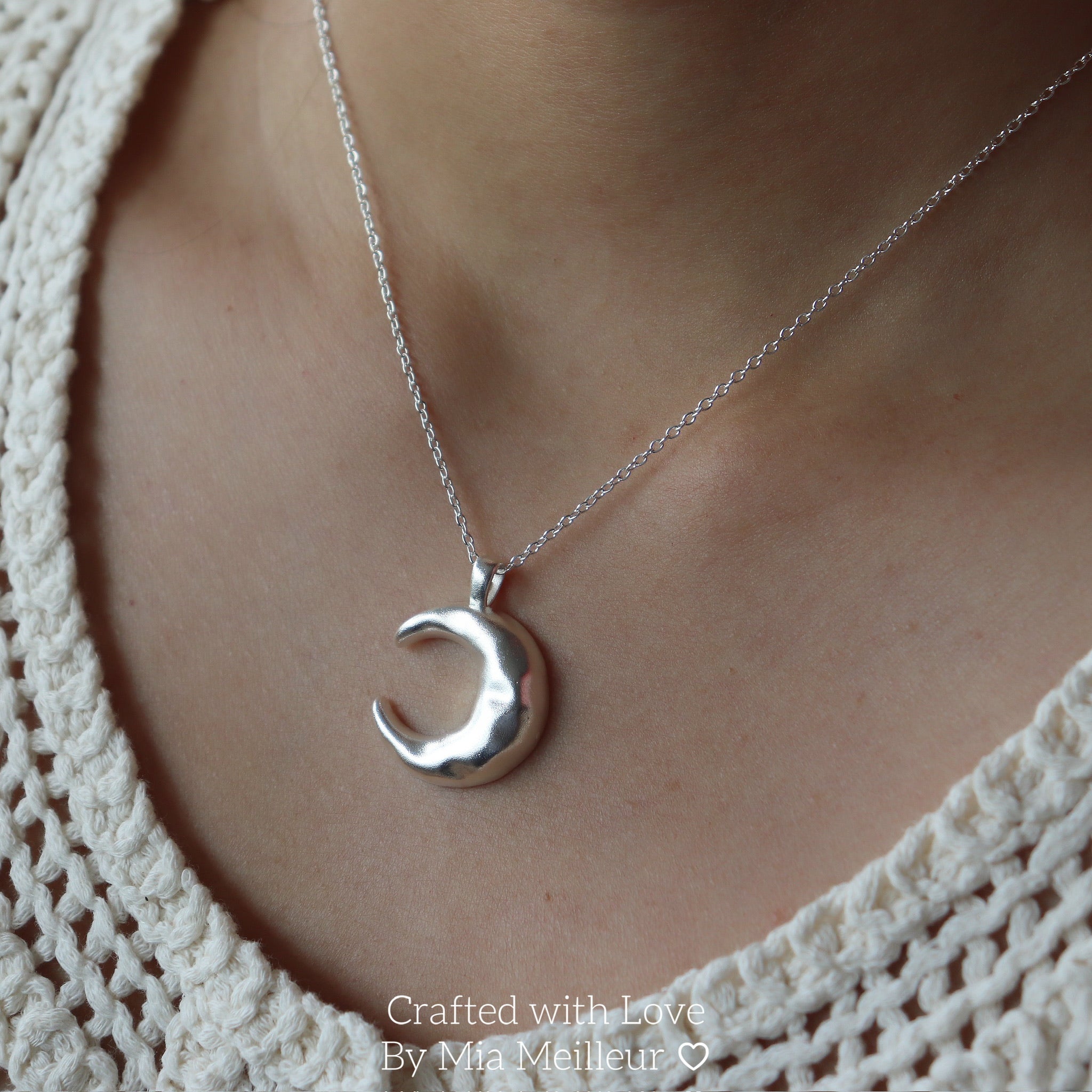 S925 Crescent Moon Necklace