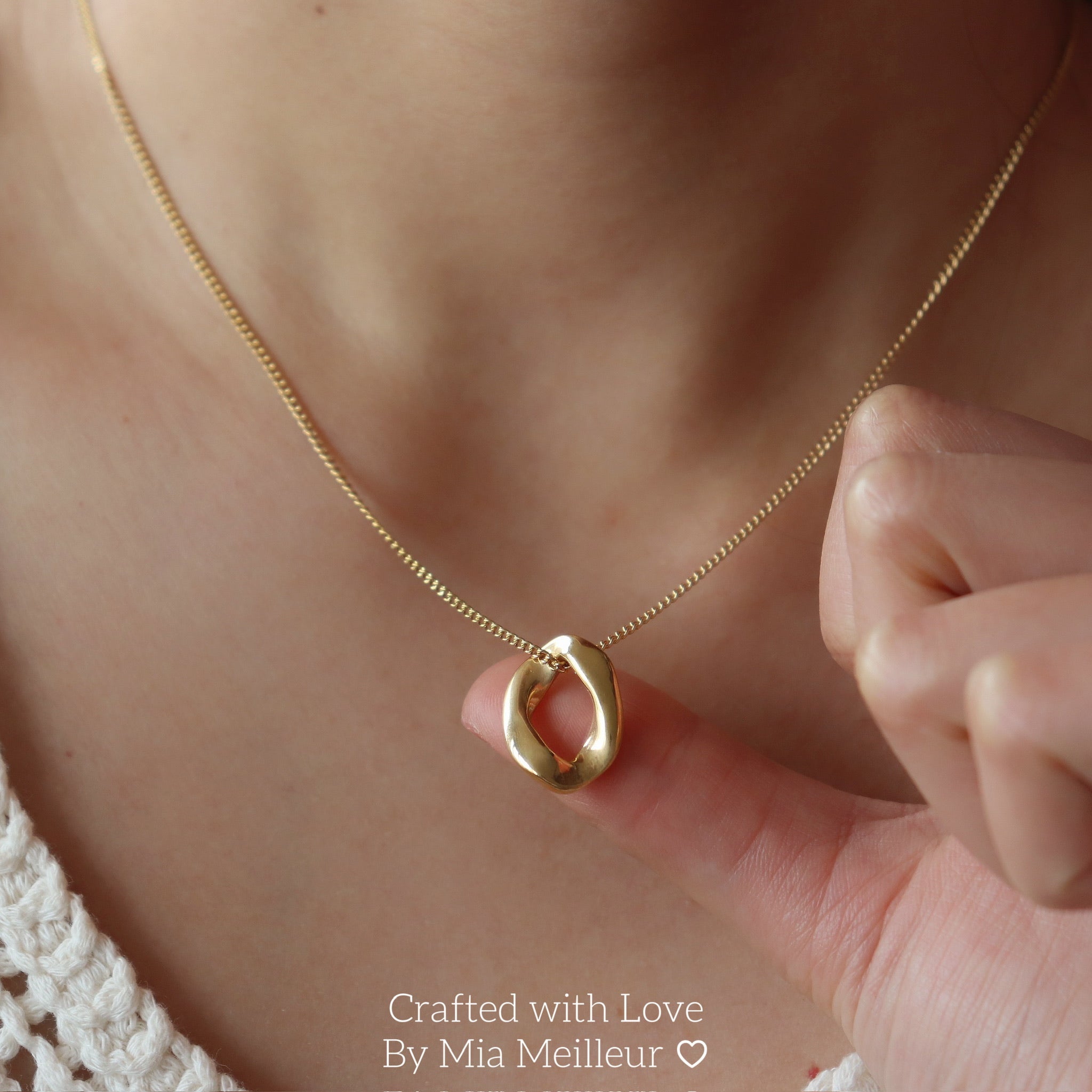 Minimalist Gold Necklace