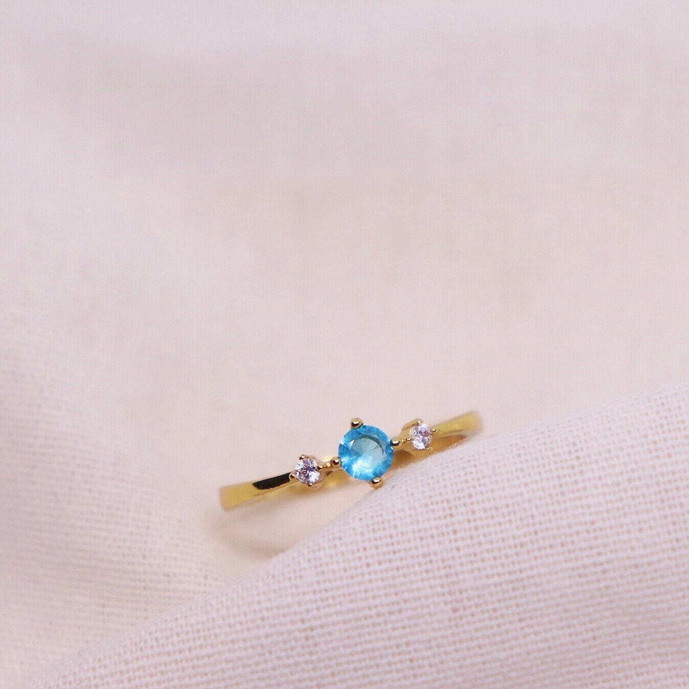 Dainty Aquamarine Ring with Diamonds