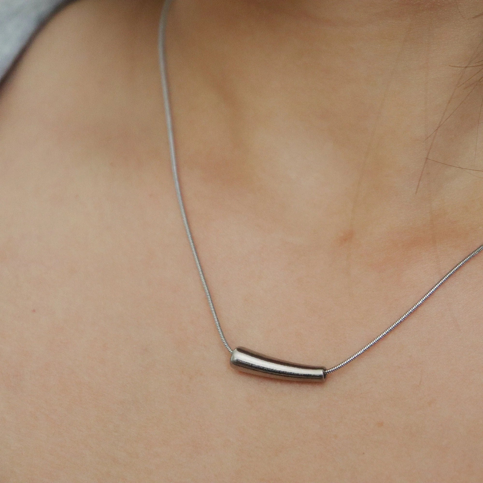 Curved Tube Necklace