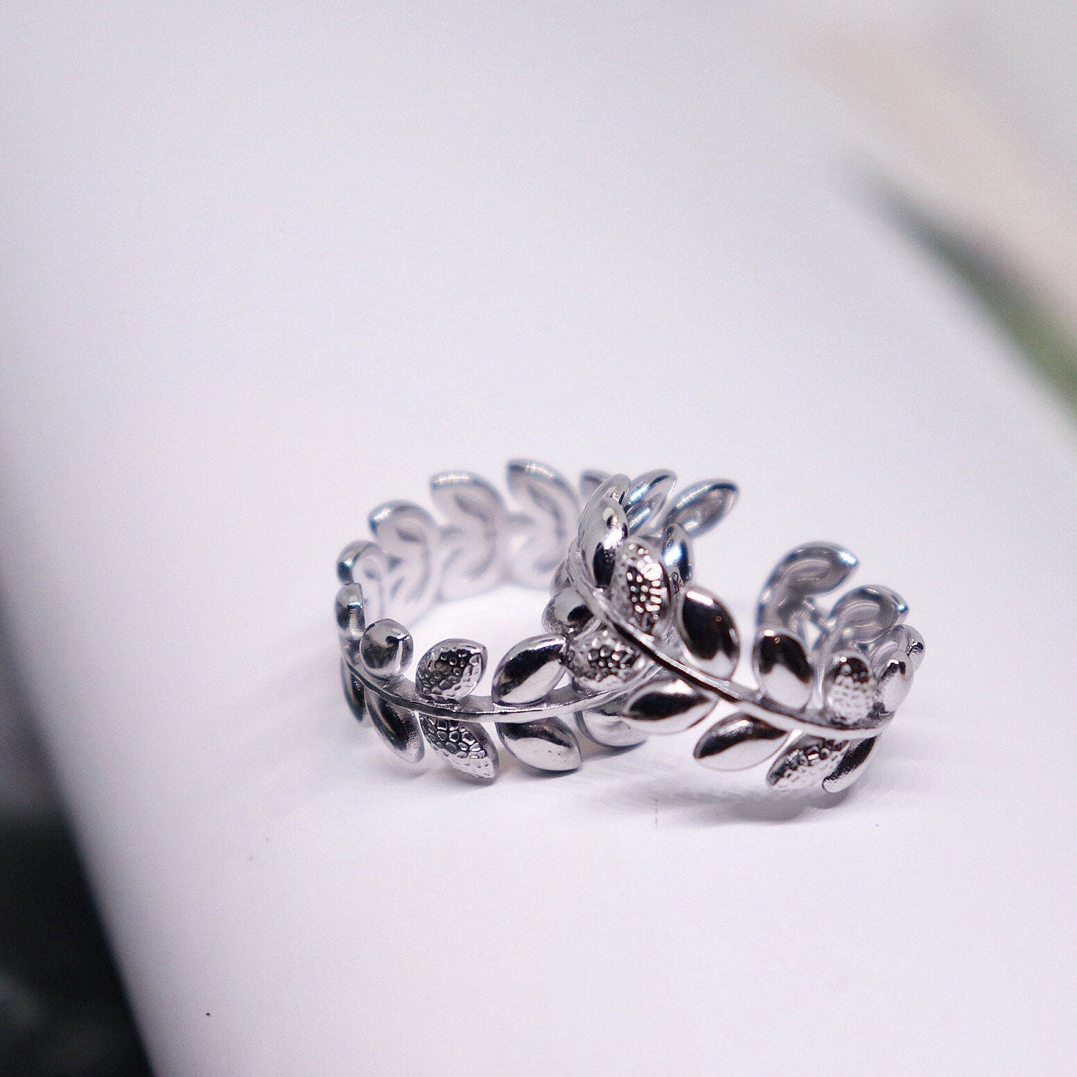 14K Solid Gold Chunky Leaf Ring