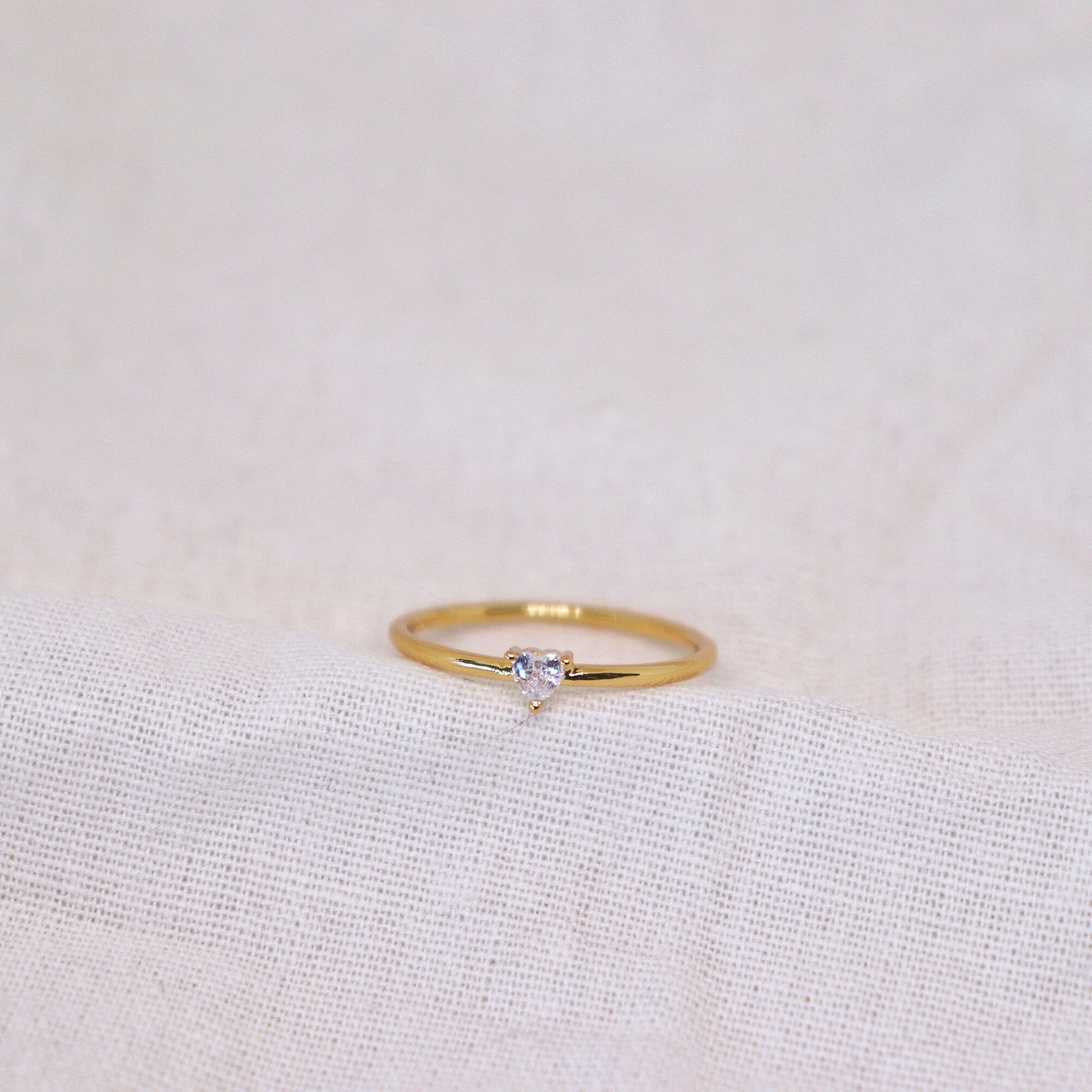 Heart Shaped Gemstone Ring MR011