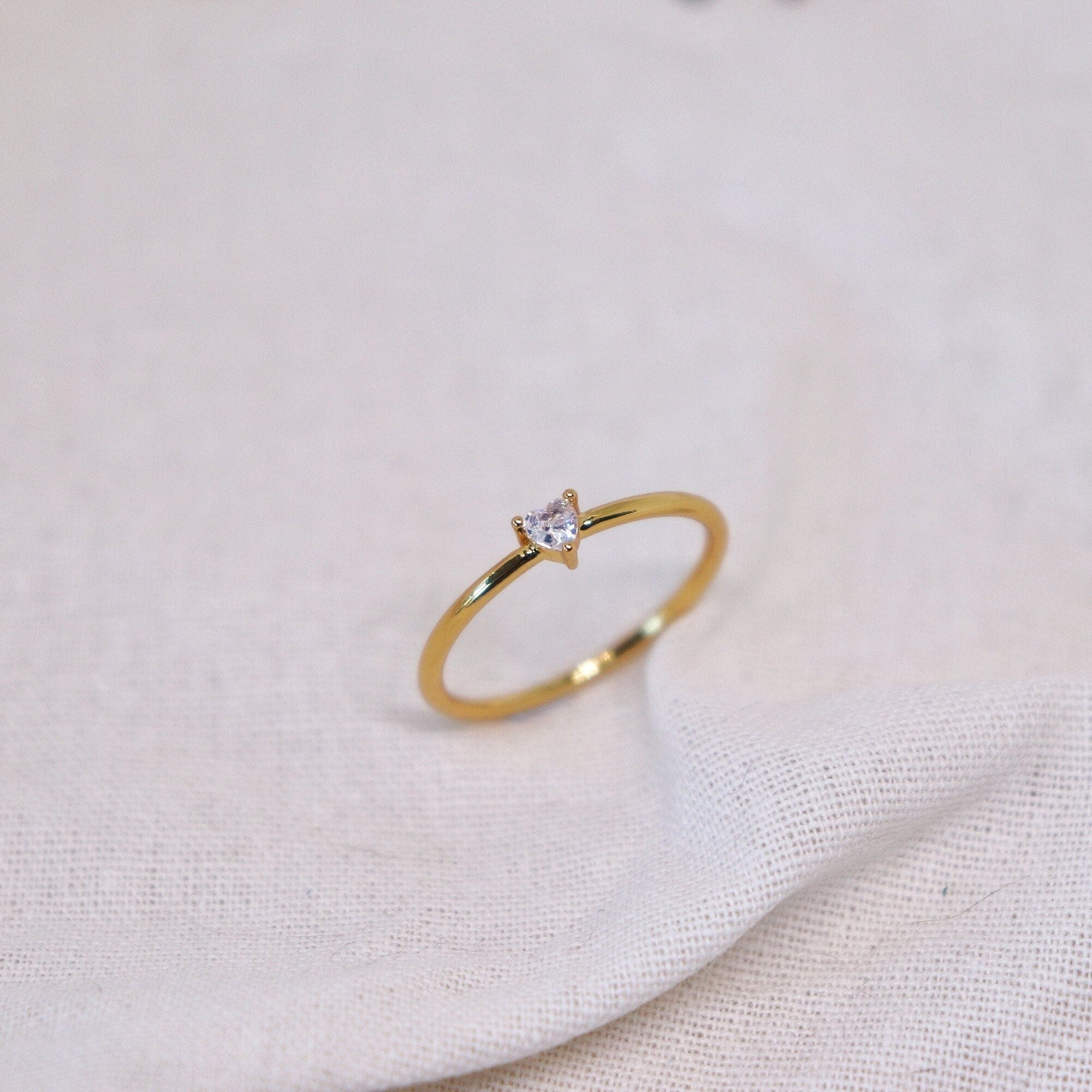 Heart Shaped Gemstone Ring MR011