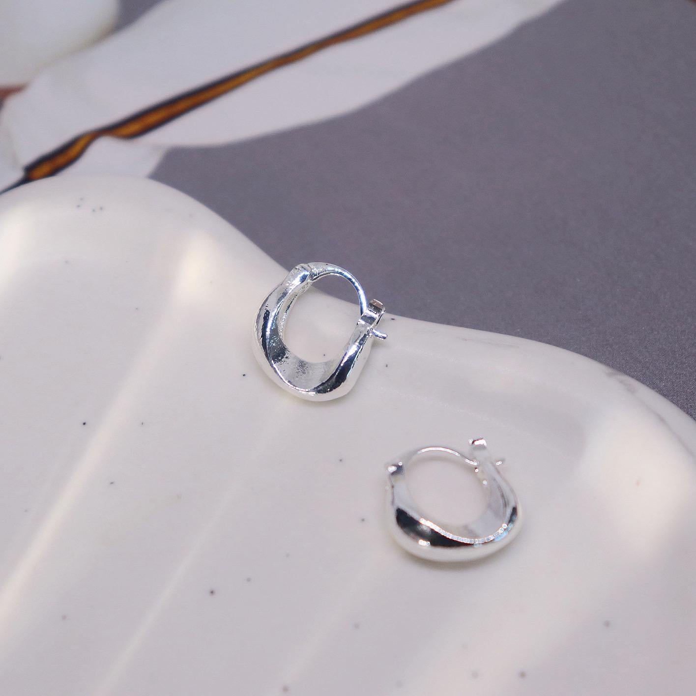 Abstract U-Shaped Hoop Earrings