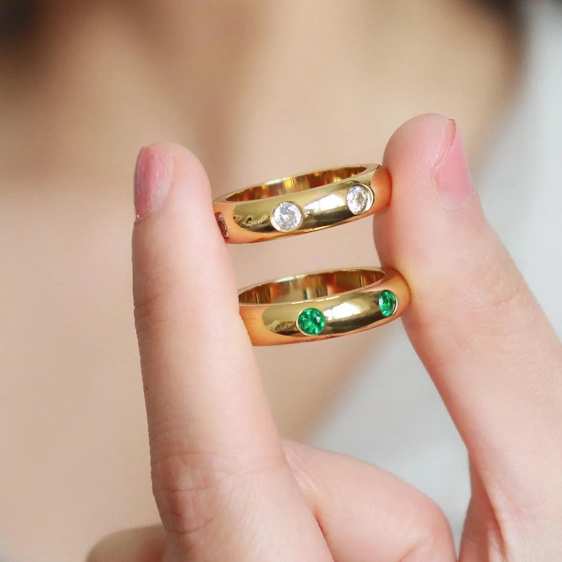 Gypsy Set Round Emerald Gold Band Ring
