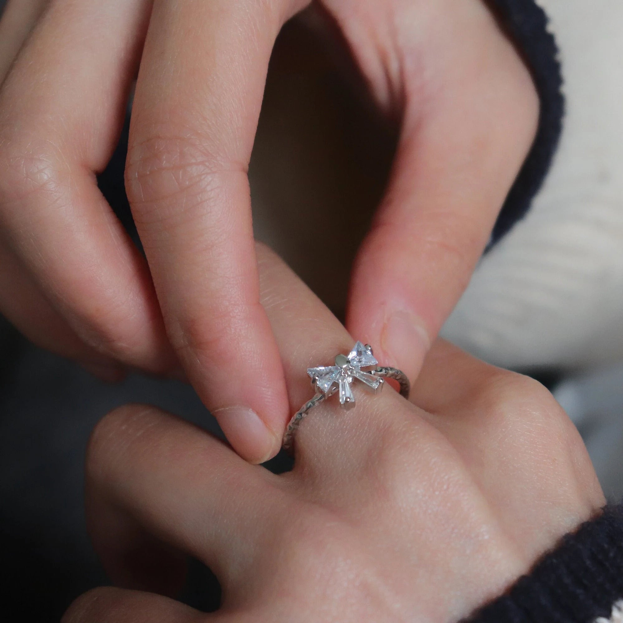 Silver Ribbon Bow Ring MR001