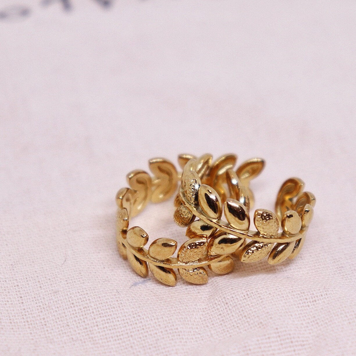 14K Solid Gold Chunky Leaf Ring
