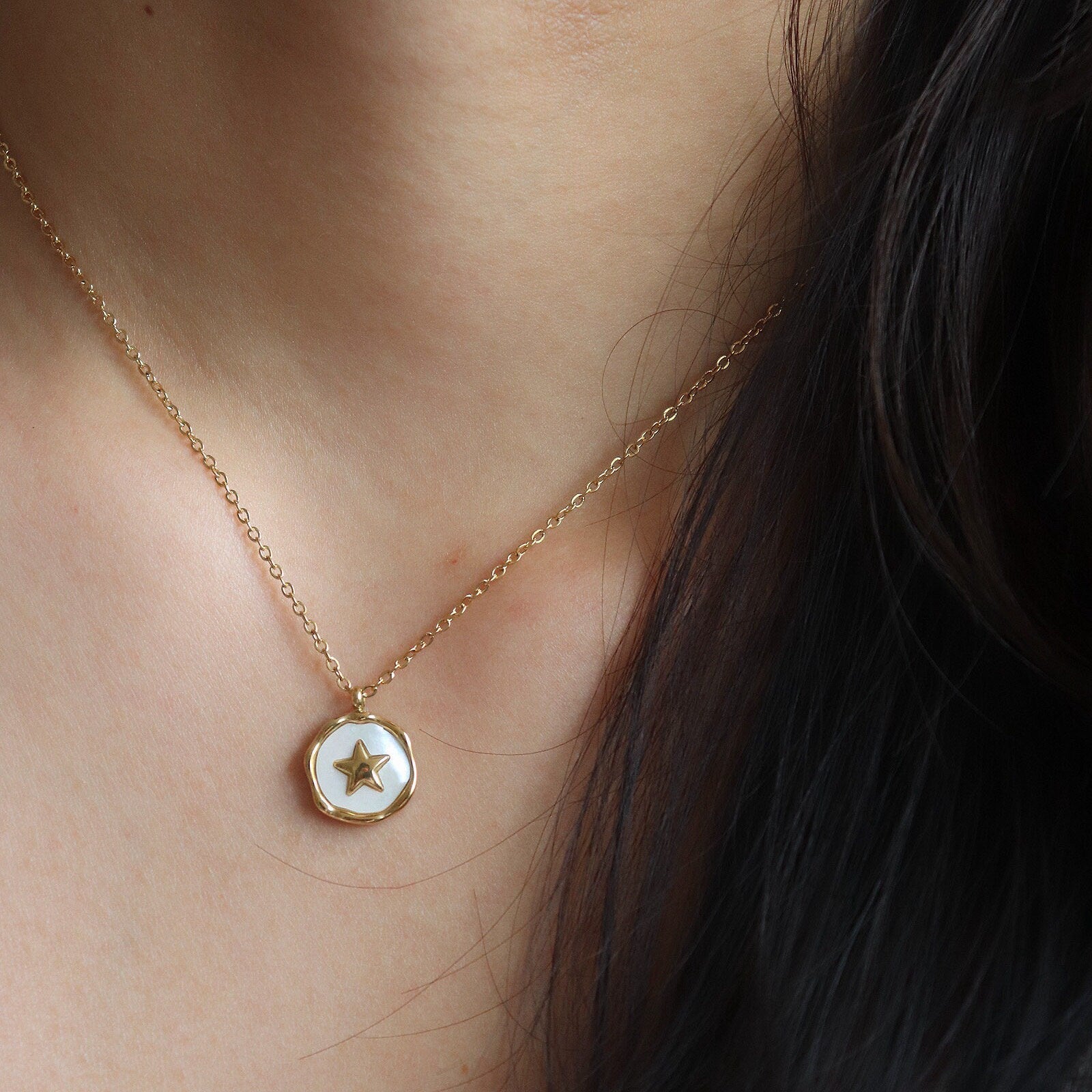 Delicate Gold Star Pendant Necklace