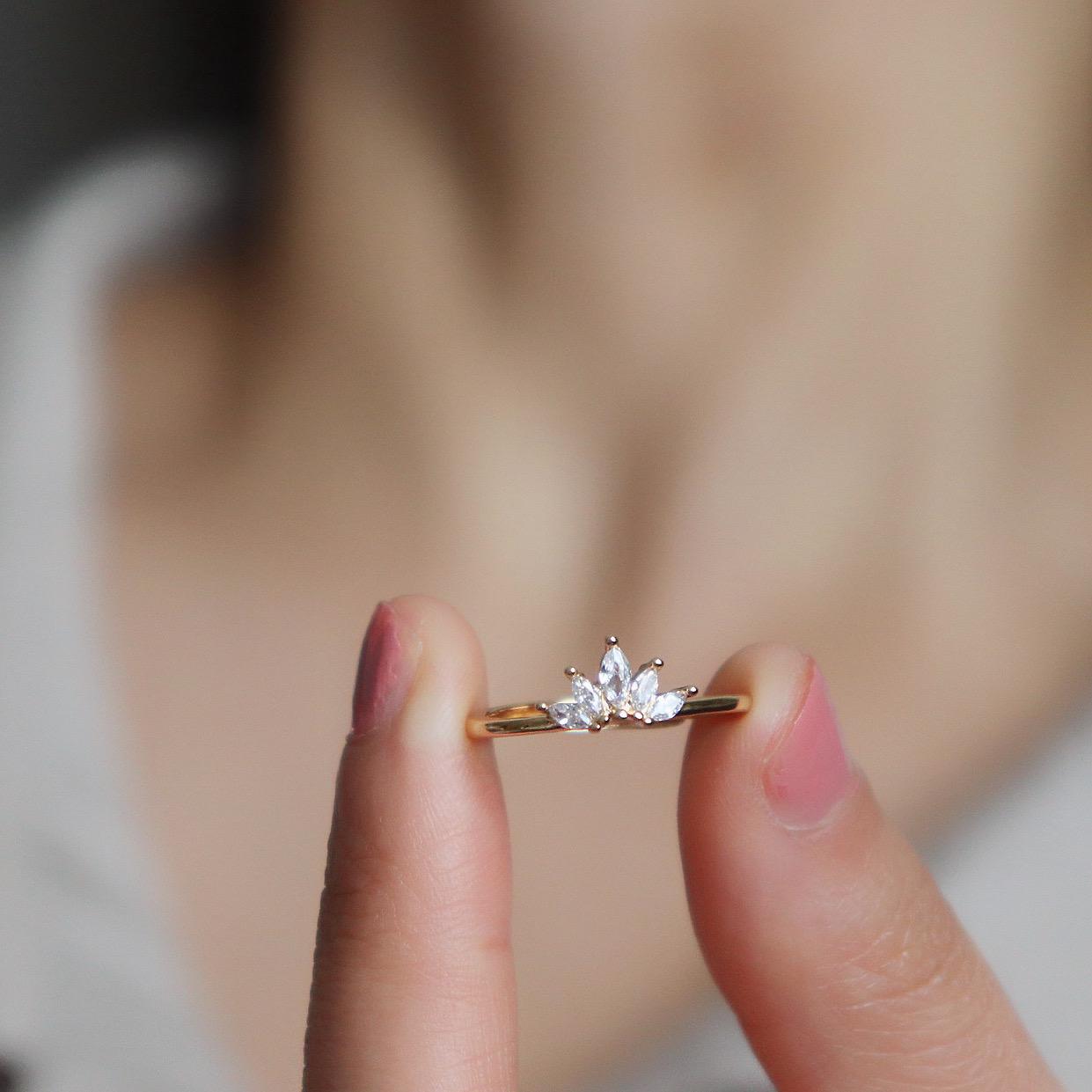 Dainty Marquise Diamond Ring