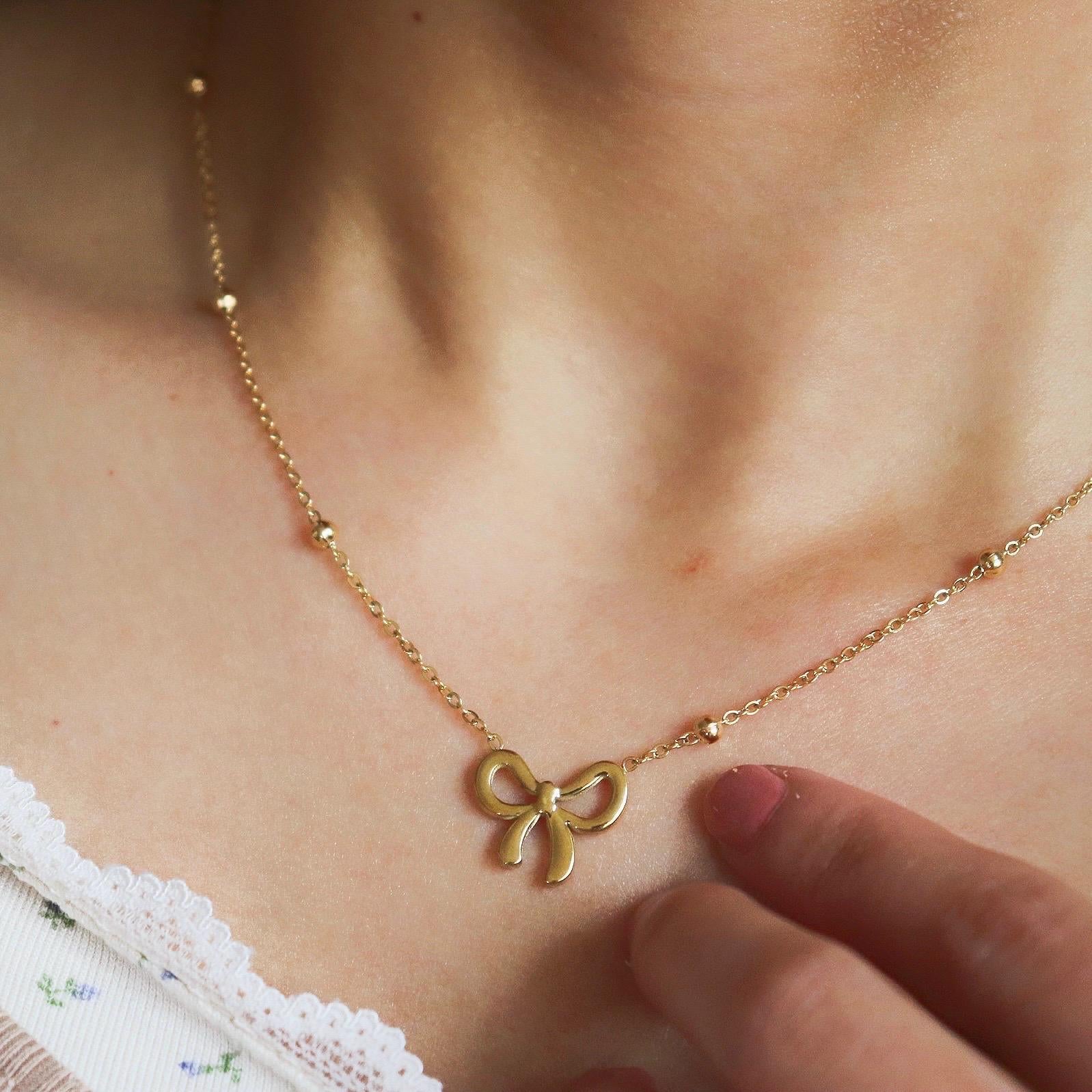 Dainty Bow Necklace
