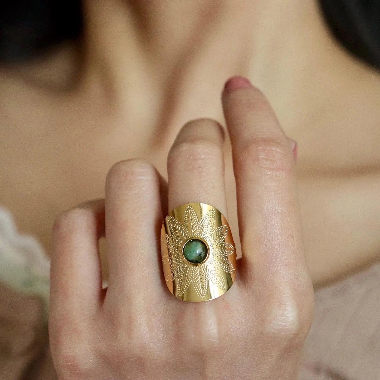 Vintage Engraved Leaf Ring