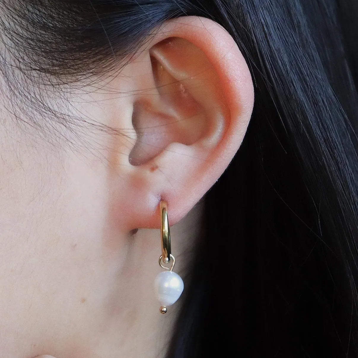Minimalist Pearl Earrings