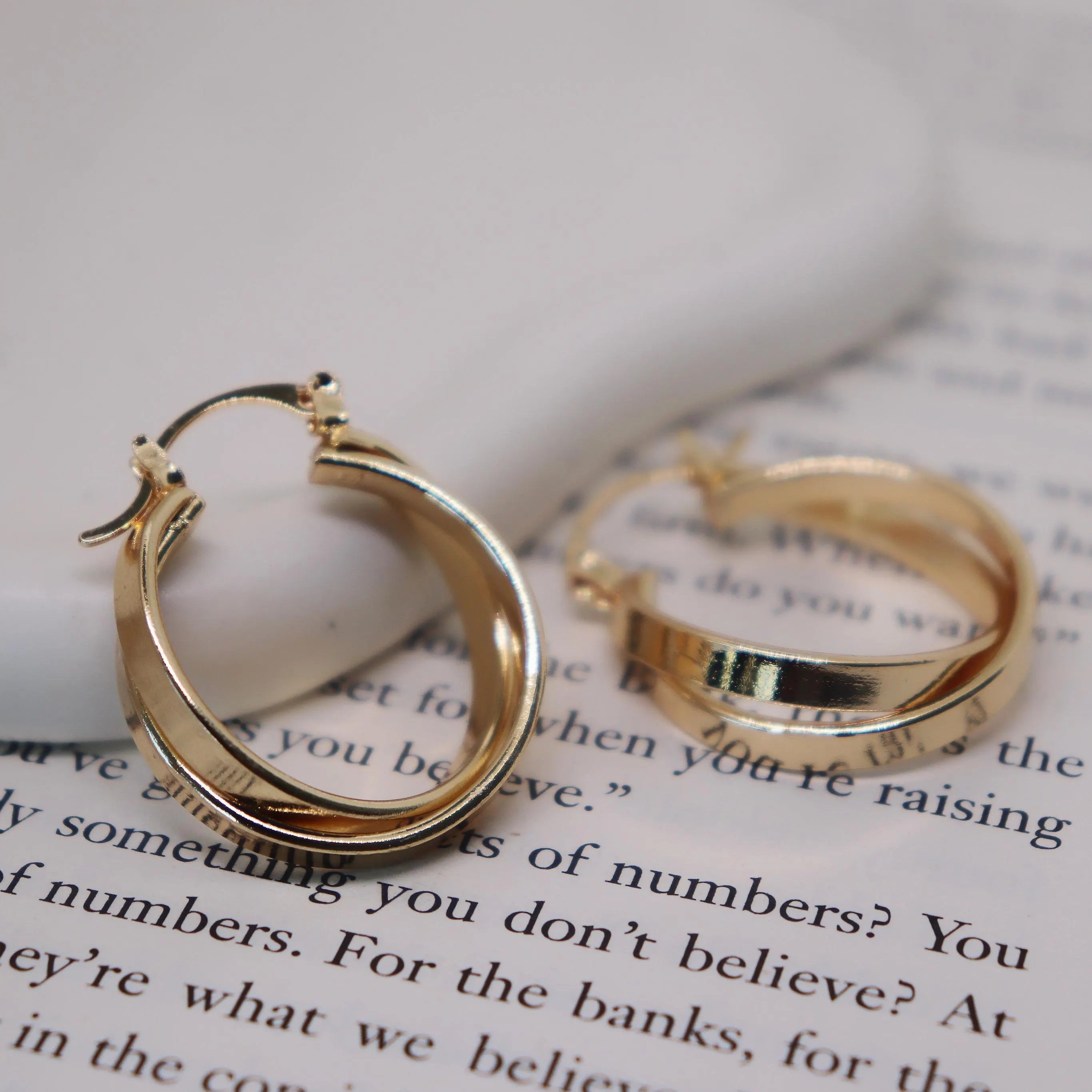 Essential Gold Hoop Earrings