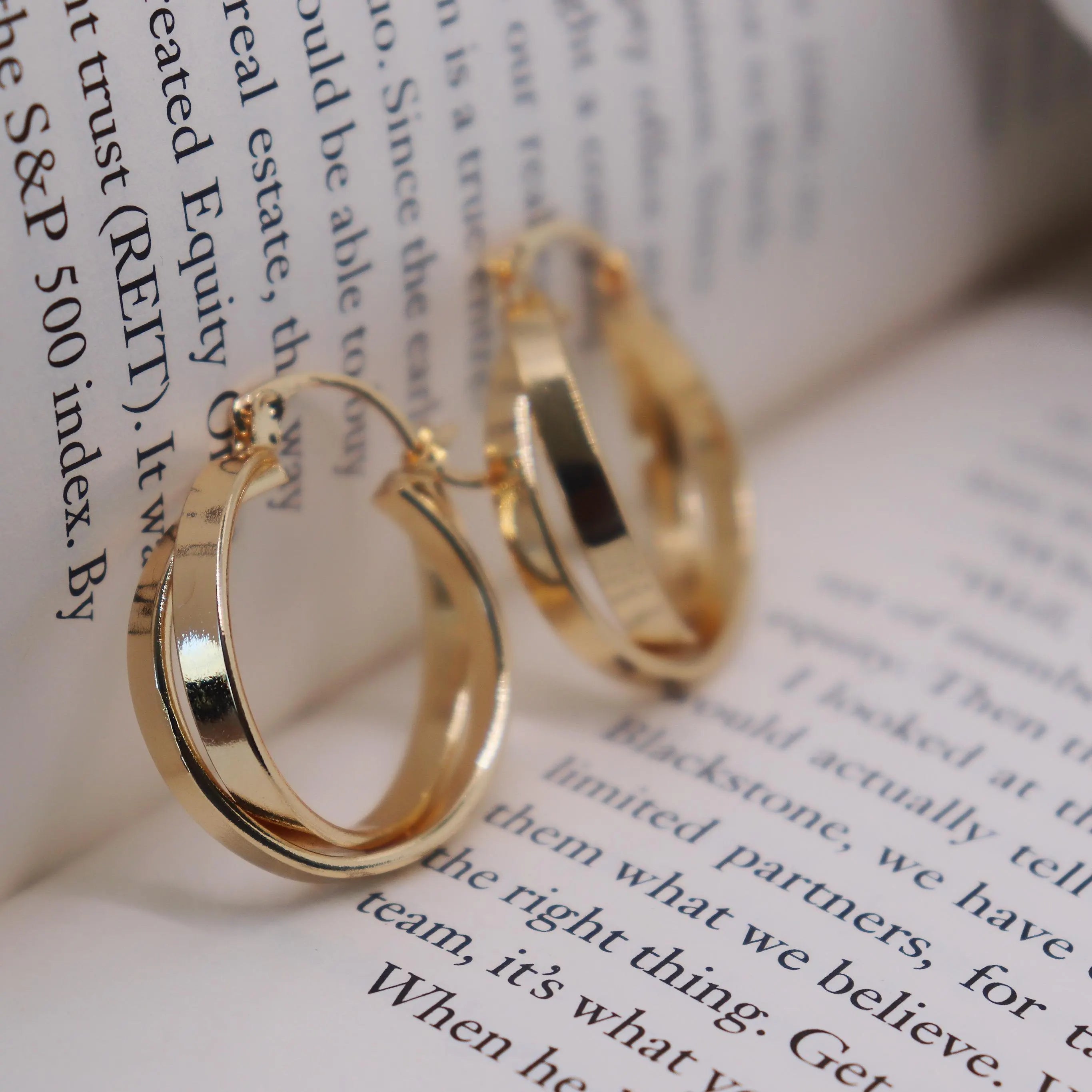 Essential Gold Hoop Earrings