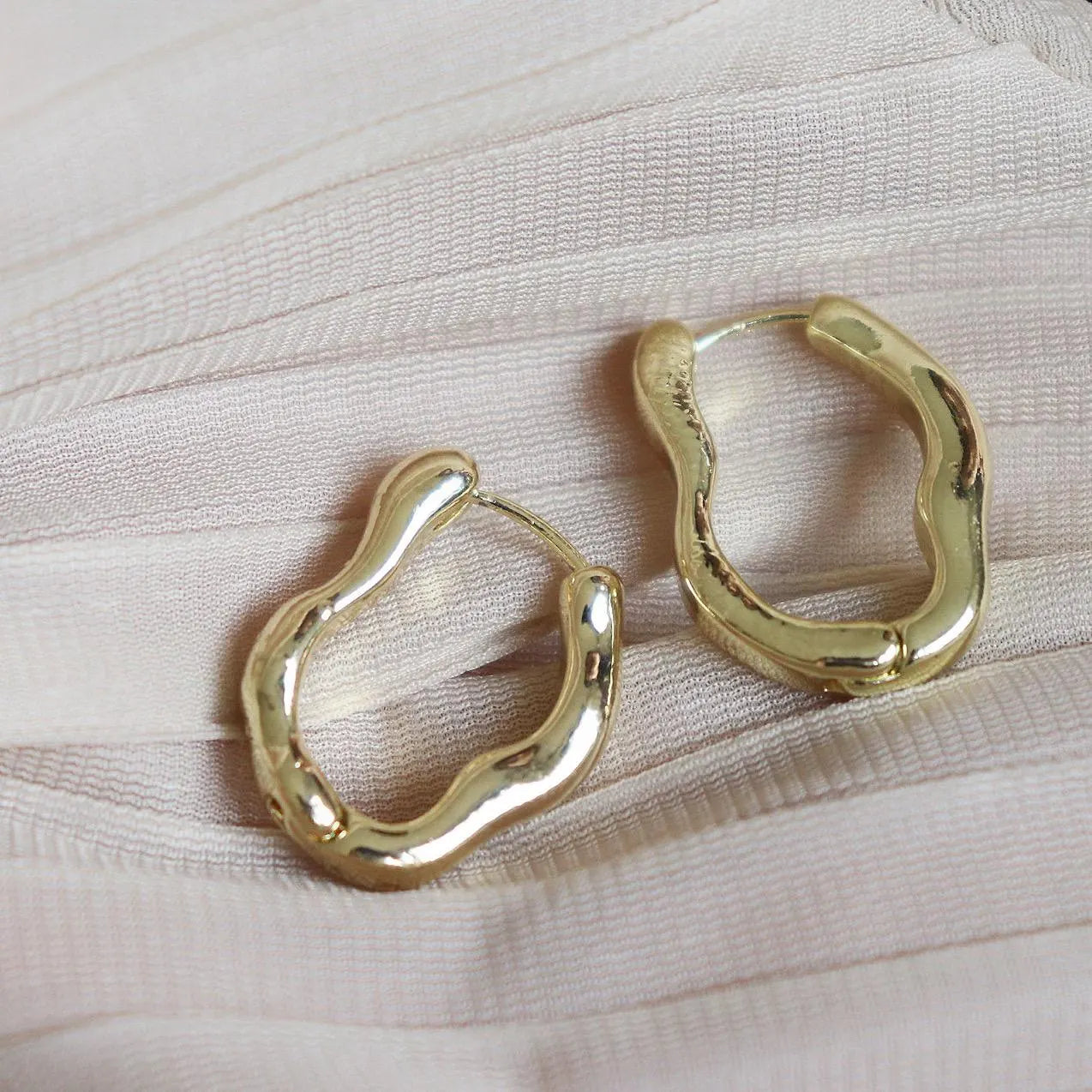 Abstract Wavy Hoop Earrings