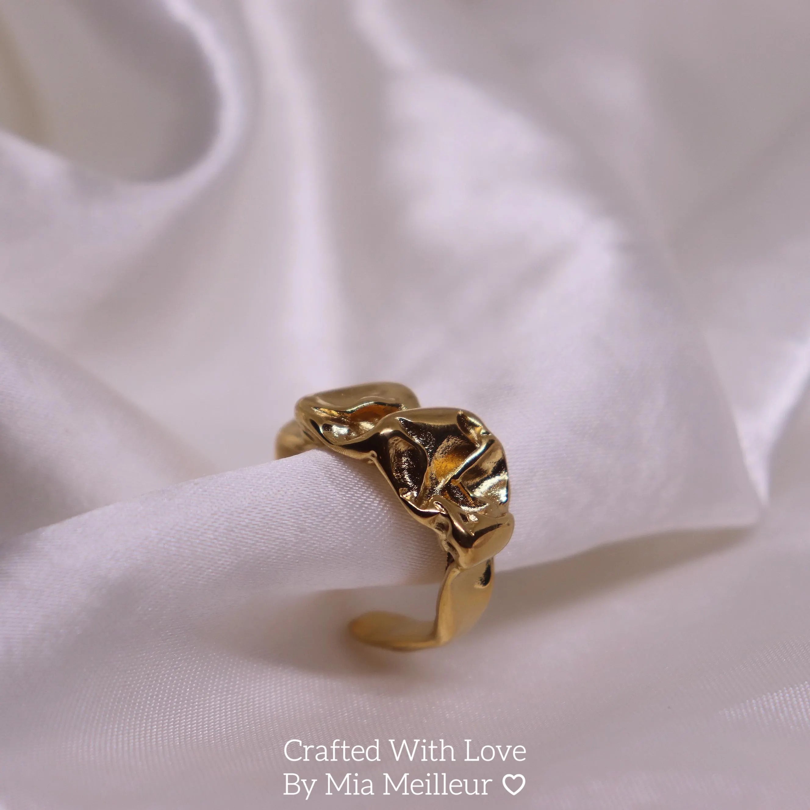 Abstract Textured Ring