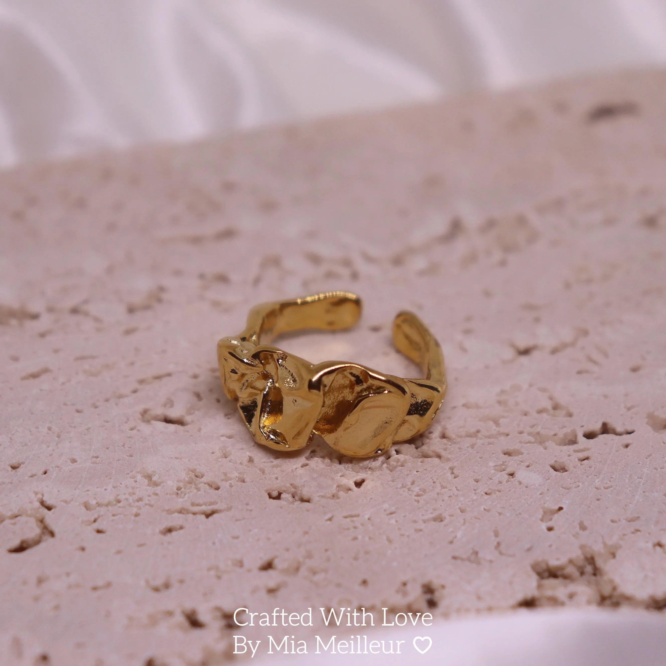 Abstract Textured Ring