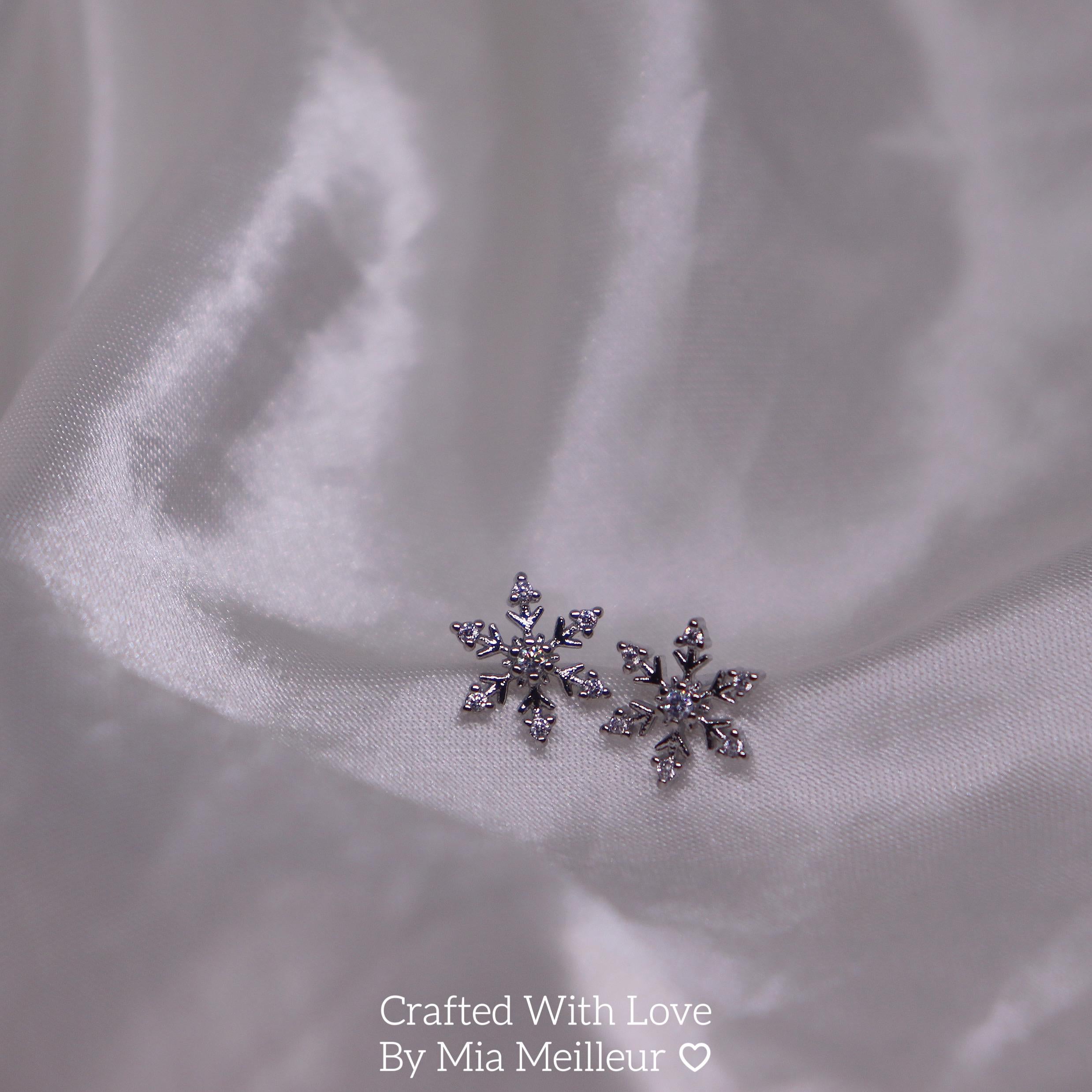 Dainty Snowflake Diamond Stud Earrings