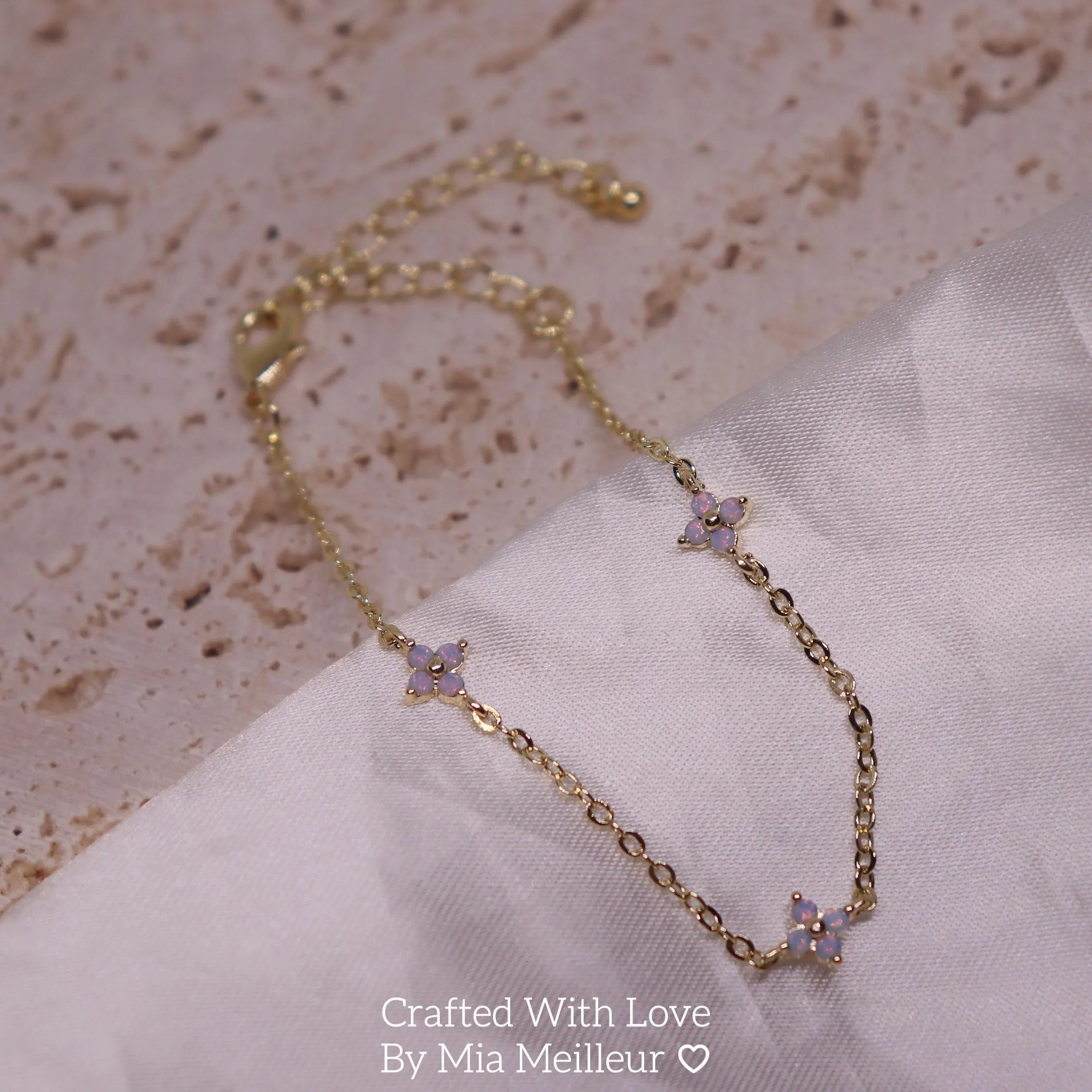 Dainty Blue Flower Bracelet