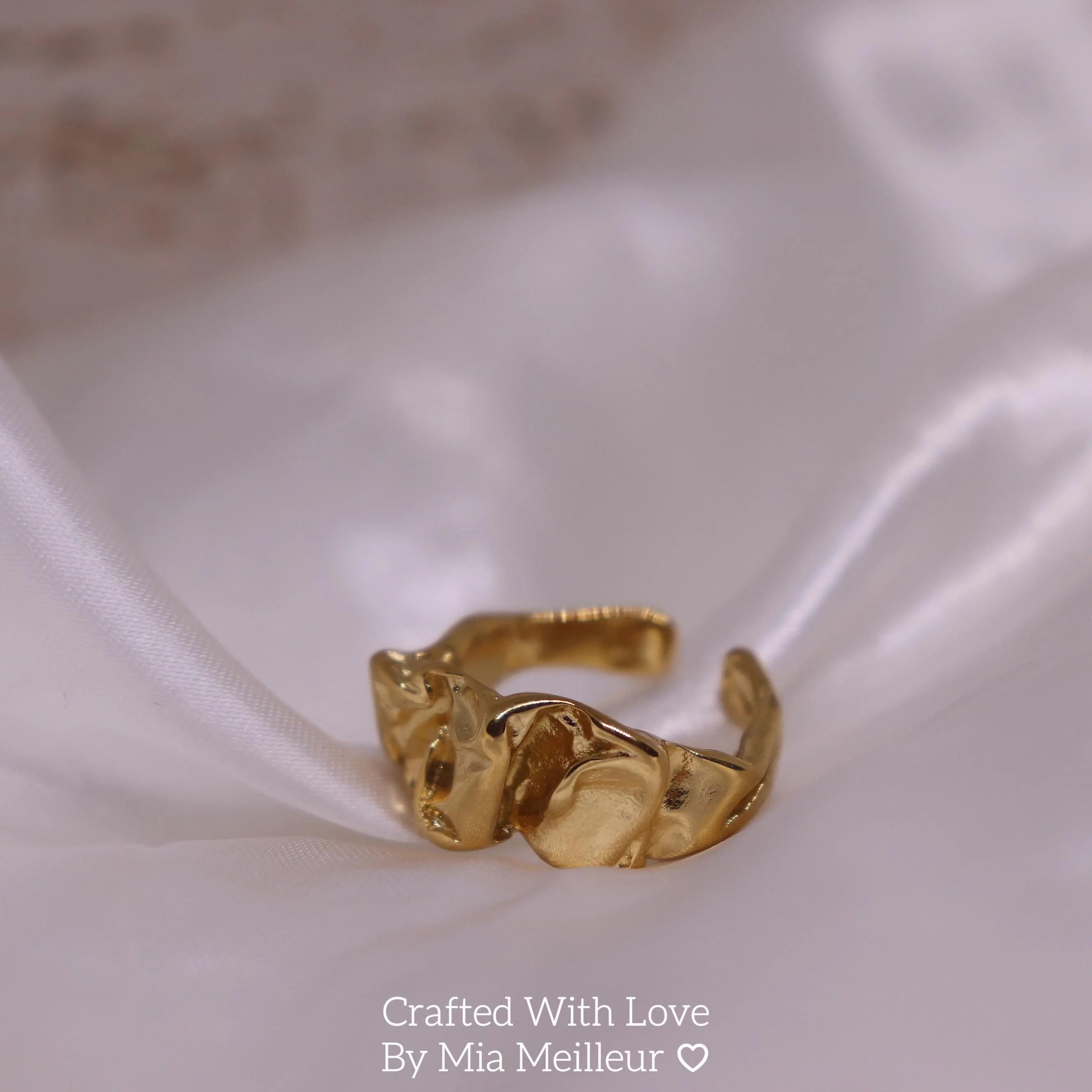 Abstract Textured Ring