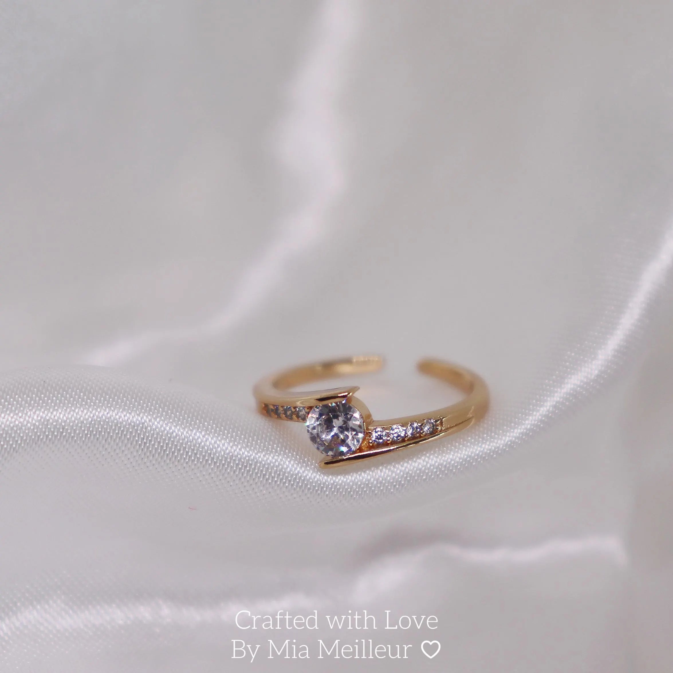 Classic Gold Diamond Ring