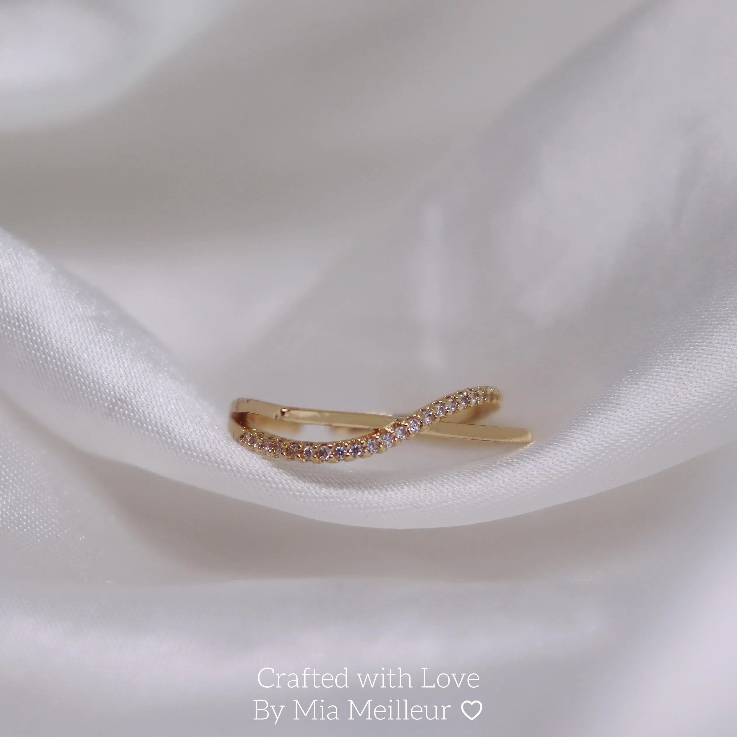 Delicate Flat Top Square Thin Diamond Ring MR010