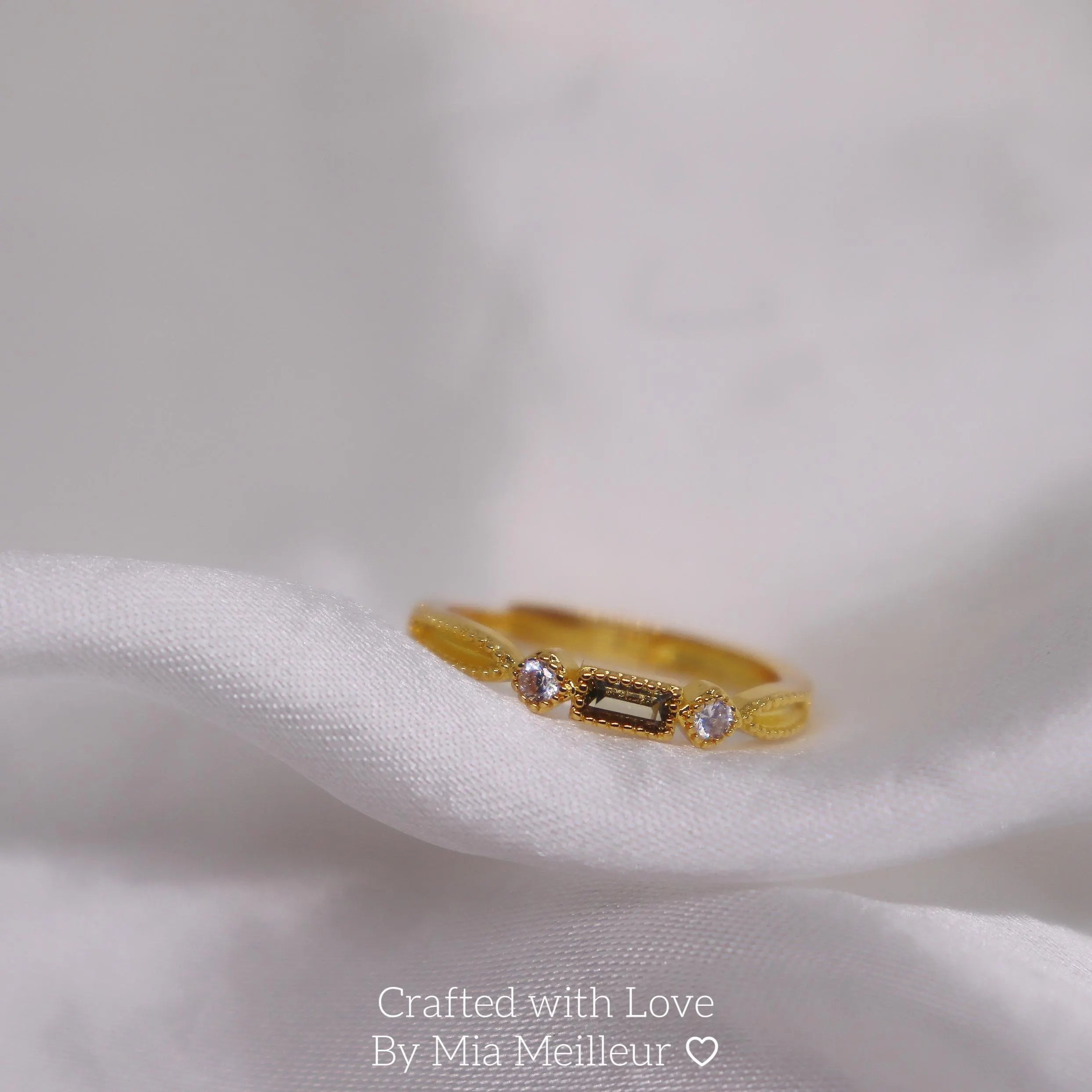 Dainty Peridot Gold Ring