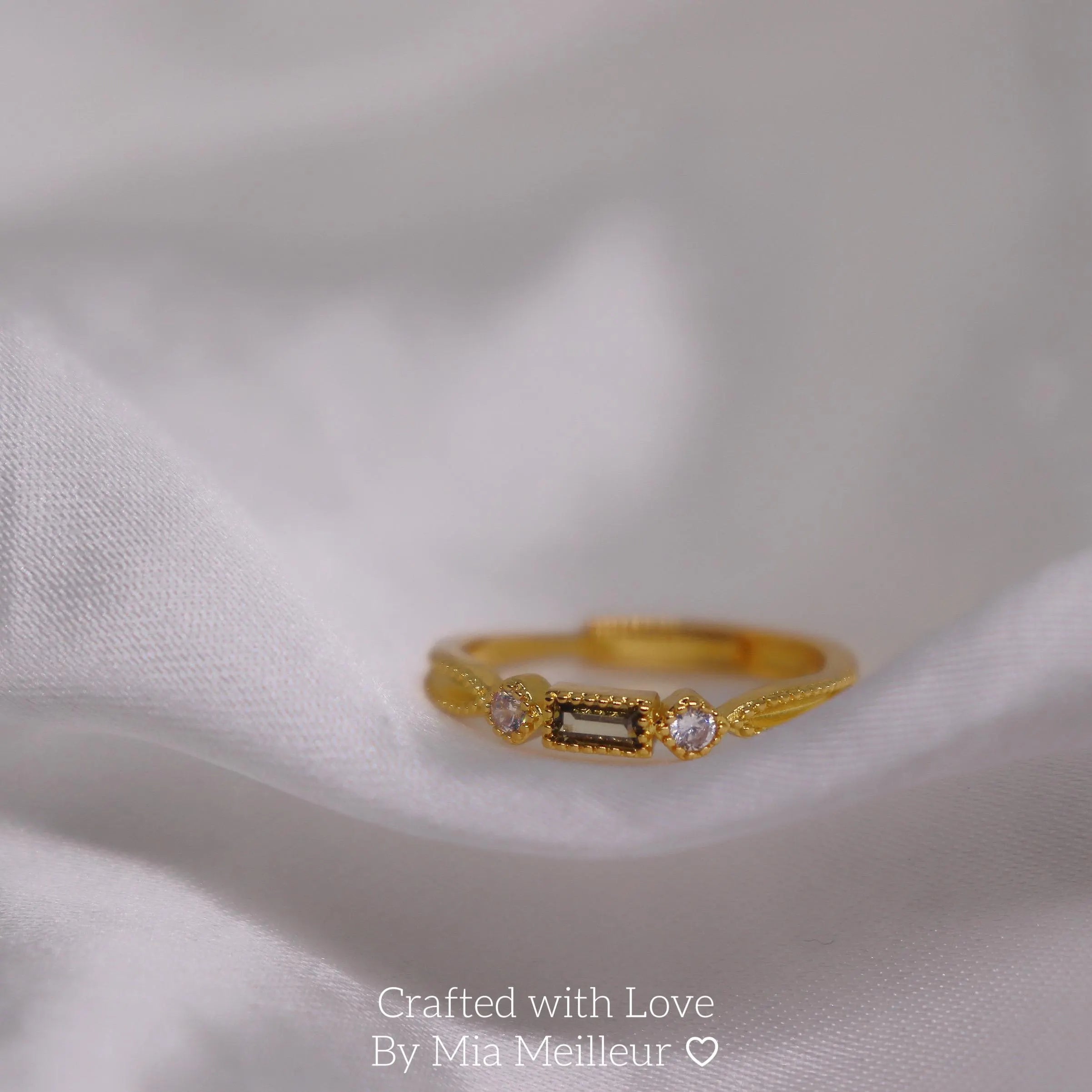 Dainty Peridot Gold Ring